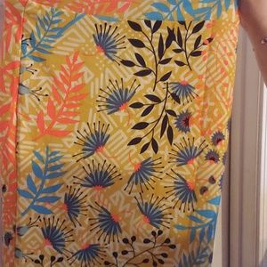 Large lularue cassue skirt